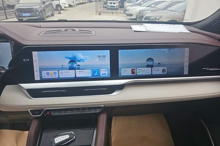 Used Geely Auto Monjaro L 2024 2.0TD High-Power Automatic Two-Wheel Drive Yunqi Version Audio And AC Panel