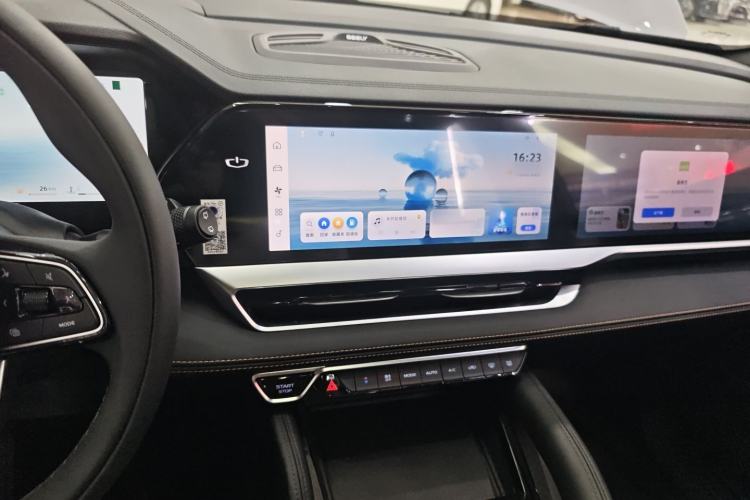 Used Geely Auto Monjaro L 2024 2.0TD DCT EVO Two-Wheel Drive Long-Range Version Audio And AC Panel