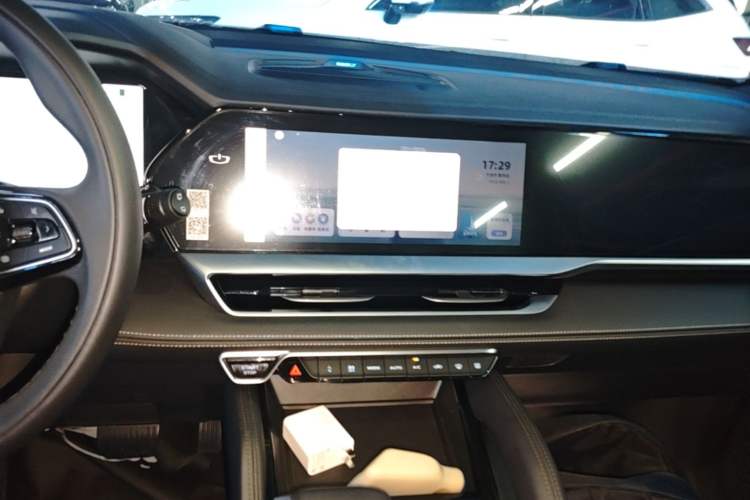 Used Geely Auto Monjaro L 2024 2.0TD DCT EVO Two-Wheel Drive Long-Range Version Audio And AC Panel