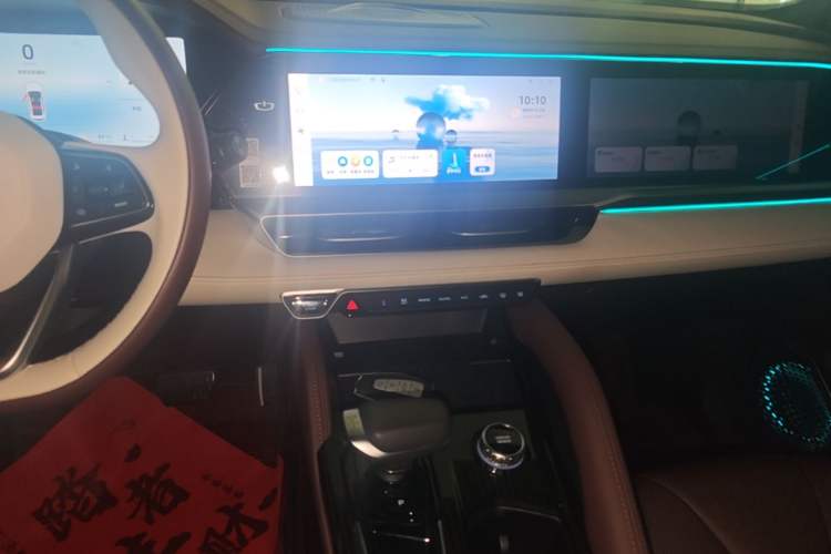 Used Geely Auto Monjaro L 2024 2.0TD High-Power Automatic Two-Wheel Drive Skyline Edition Audio And AC Panel