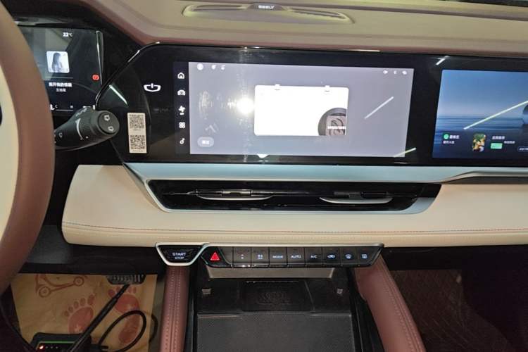 Used Geely Auto Monjaro L 2024 2.0TD High-Power Automatic Two-Wheel Drive Yunqi Version Audio And AC Panel