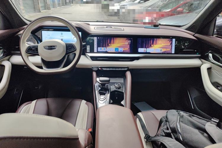 Used Geely Auto Monjaro L 2024 2.0TD High-Power Automatic Two-Wheel Drive Yunqi Version Center Console