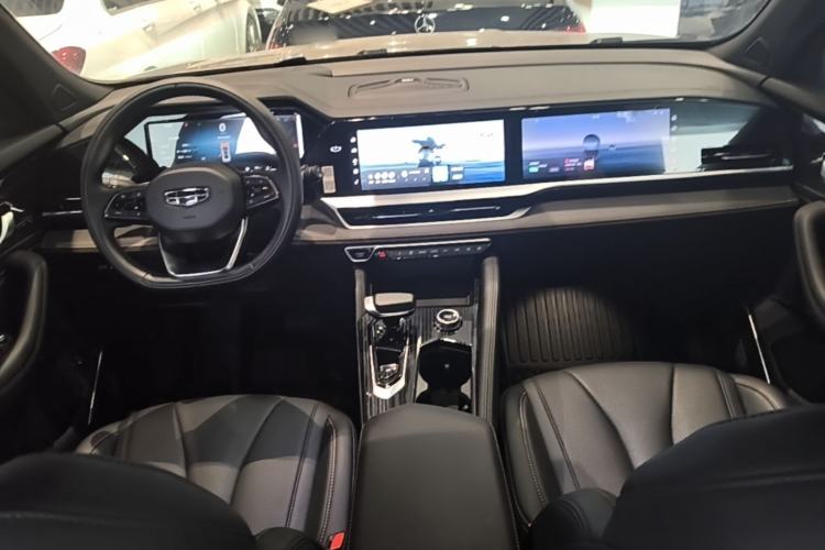 Used Geely Auto Monjaro L 2024 2.0TD DCT EVO Two-Wheel Drive Long-Range Version Center Console