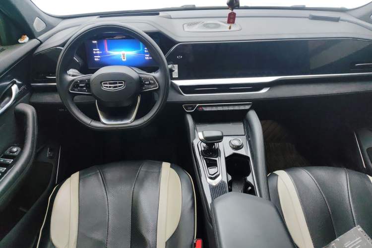 Used Geely Auto Monjaro L 2024 2.0TD High-Power Automatic Two-Wheel Drive Skyline Edition Center Console