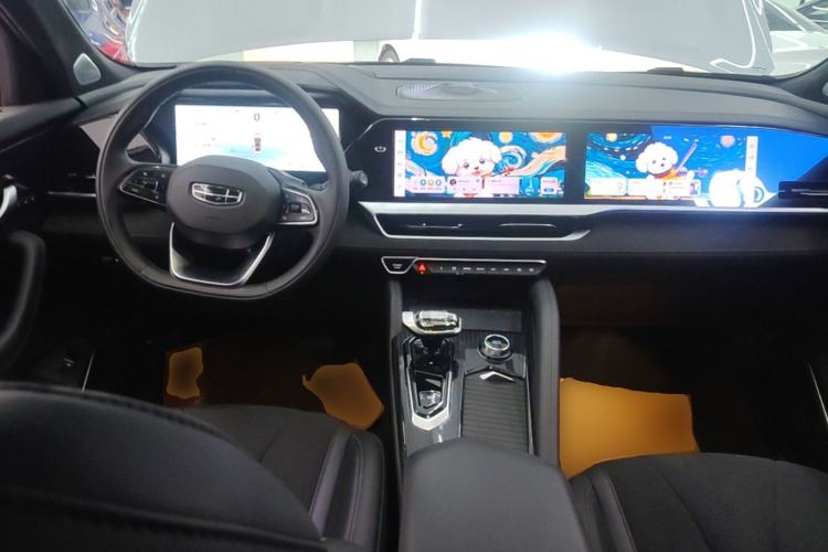 Used Geely Auto Monjaro L 2024 2.0TD High-Power Automatic Two-Wheel Drive Skyline Edition Center Console