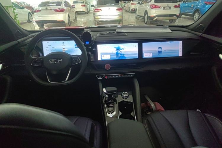 Used Geely Auto Monjaro L 2024 2.0TD DCT EVO Two-Wheel Drive Long-Range Version Center Console