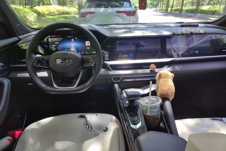 Used Geely Auto Monjaro L 2024 2.0TD DCT EVO Two-Wheel-Drive Luxury Version Center Console