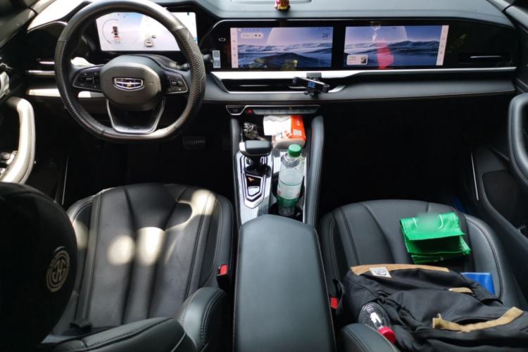 Used Geely Auto Monjaro L 2024 2.0TD DCT EVO Two-Wheel Drive Long-Range Version Center Console