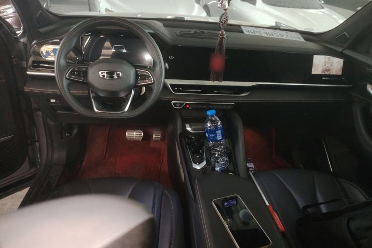 Used Geely Auto Monjaro L 2024 2.0TD DCT EVO Two-Wheel Drive Long-Range Version Center Console
