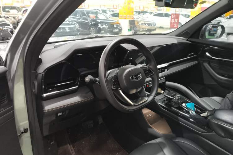 Used Geely Auto Monjaro L 2024 2.0TD DCT EVO Two-Wheel Drive Long-Range Version Center Console