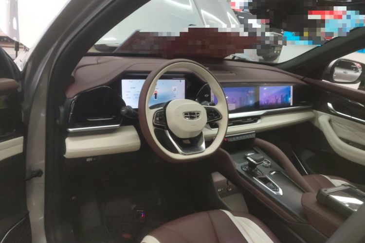 Used Geely Auto Monjaro L 2024 2.0TD High-Power Automatic Two-Wheel Drive Yunqi Version Center Console
