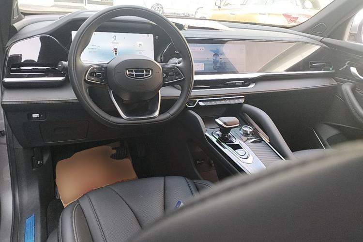 Used Geely Auto Monjaro L 2024 2.0TD DCT EVO Two-Wheel Drive Long-Range Version Center Console