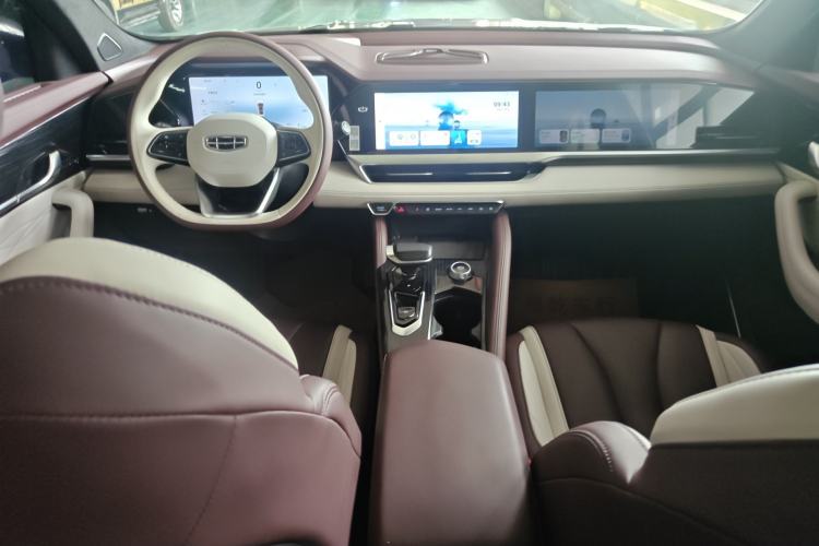 Used Geely Auto Monjaro L 2024 2.0TD High-Power Automatic Two-Wheel Drive Yunqi Version Center Console