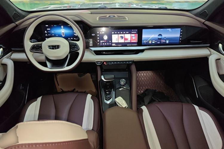 Used Geely Auto Monjaro L 2024 2.0TD High-Power Automatic Two-Wheel Drive Yunqi Version Center Console