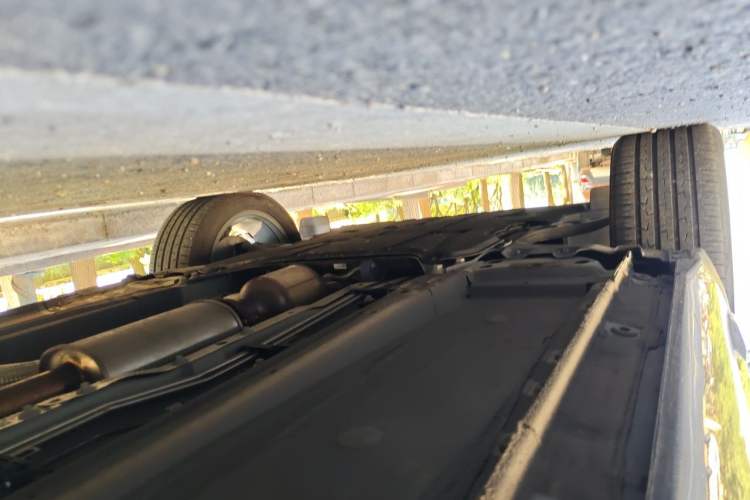Used Geely Auto Monjaro L 2024 2.0TD DCT EVO Two-Wheel Drive Long-Range Version Chassis Front Left