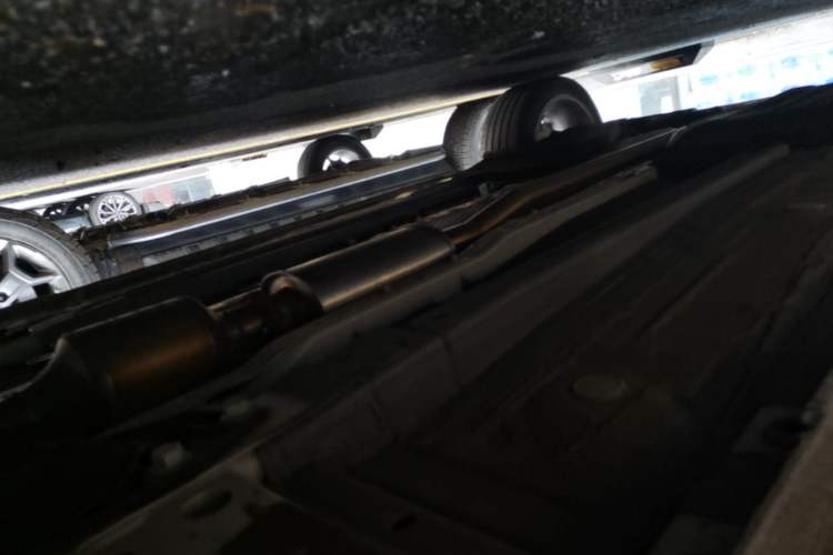 Used Geely Auto Monjaro L 2024 2.0TD High-Power Automatic Two-Wheel Drive Skyline Edition Chassis Front Right