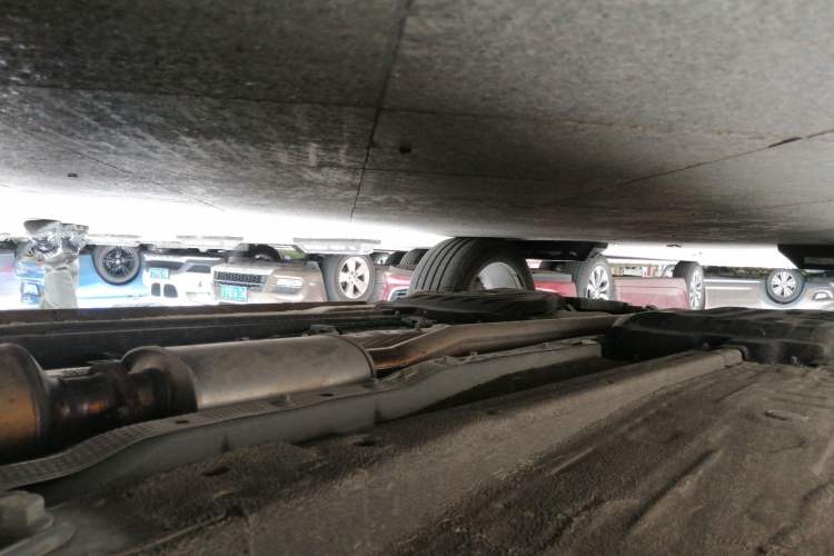 Used Geely Auto Monjaro L 2024 2.0TD High-Power Automatic Two-Wheel Drive Skyline Edition Chassis Front Right