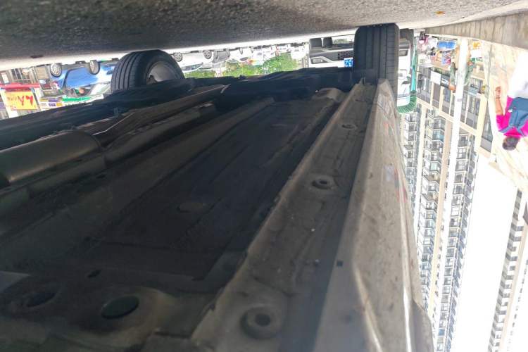 Used Geely Auto Monjaro L 2024 2.0TD High-Power Automatic Two-Wheel Drive Skyline Edition Chassis Front Right
