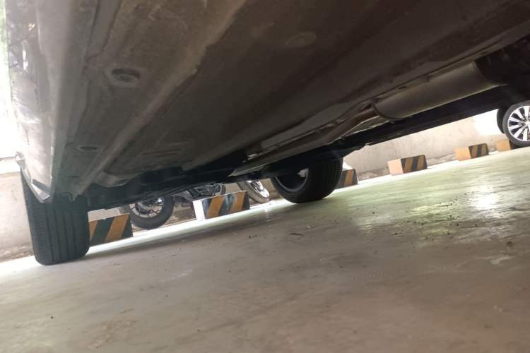 Used Geely Auto Monjaro L 2024 2.0TD High-Power Automatic Two-Wheel Drive Yunqi Version Chassis Front Right