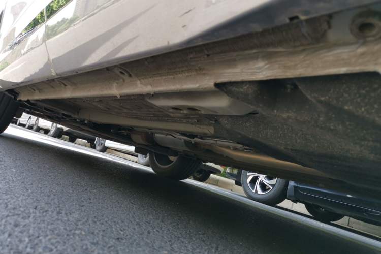 Used Geely Auto Monjaro L 2024 2.0TD DCT EVO Two-Wheel Drive Long-Range Version Chassis Rear Left