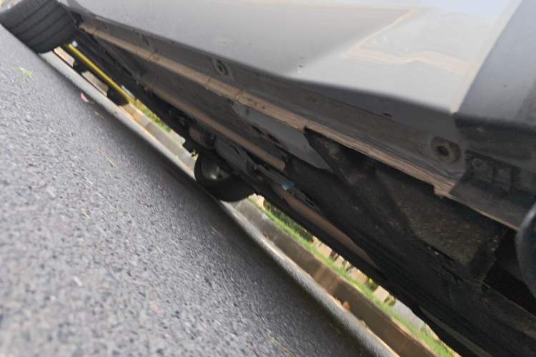 Used Geely Auto Monjaro L 2024 2.0TD DCT EVO Two-Wheel Drive Long-Range Version Chassis Rear Left
