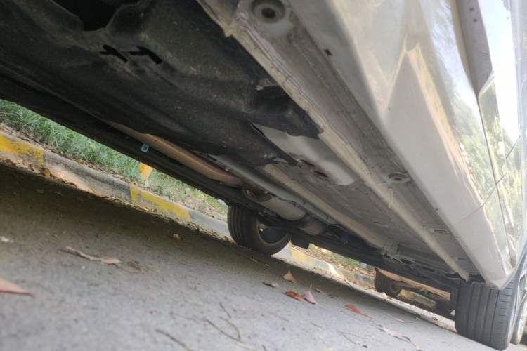 Used Geely Auto Monjaro L 2024 2.0TD High-Power Automatic Two-Wheel Drive Skyline Edition Chassis Rear Right