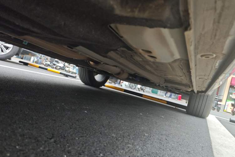 Used Geely Auto Monjaro L 2024 2.0TD High-Power Automatic Two-Wheel Drive Yunqi Version Chassis Rear Right