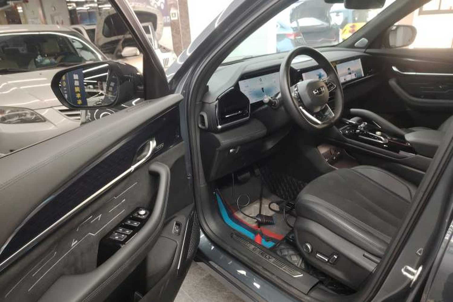 Used Geely Auto Monjaro L 2024 2.0TD High-Power Automatic Two-Wheel Drive Skyline Edition Driver Seat