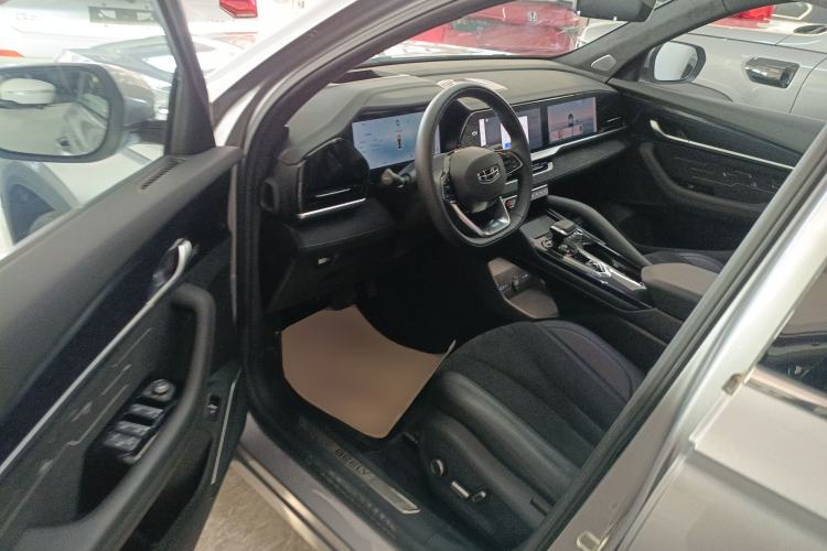 Used Geely Auto Monjaro L 2024 2.0TD High-Power Automatic Two-Wheel Drive Skyline Edition Driver Seat
