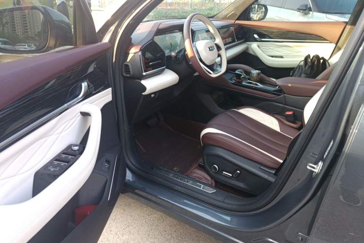 Used Geely Auto Monjaro L 2024 2.0TD High-Power Automatic Two-Wheel Drive Yunqi Version Driver Seat