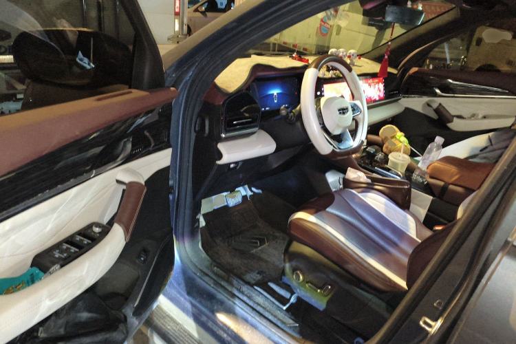Used Geely Auto Monjaro L 2024 2.0TD High-Power Automatic Two-Wheel Drive Yunqi Version Driver Seat