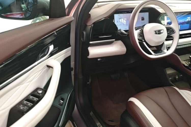 Used Geely Auto Monjaro L 2024 2.0TD High-Power Automatic Two-Wheel Drive Yunqi Version Driver Seat