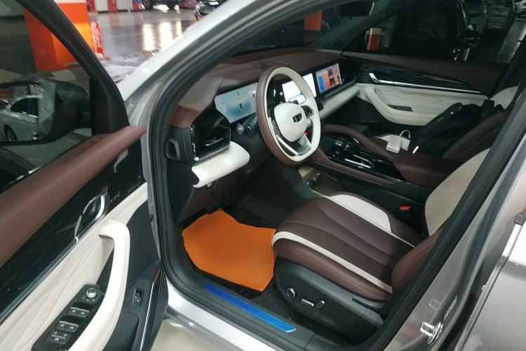 Used Geely Auto Monjaro L 2024 2.0TD High-Power Automatic Two-Wheel Drive Yunqi Version Driver Seat