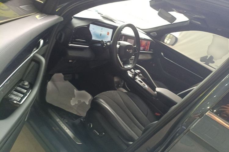 Used Geely Auto Monjaro L 2024 2.0TD High-Power Automatic Two-Wheel Drive Skyline Edition Driver Seat
