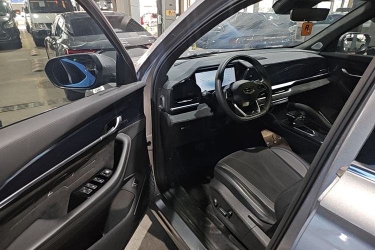 Used Geely Auto Monjaro L 2024 2.0TD High-Power Automatic Two-Wheel Drive Skyline Edition Driver Seat