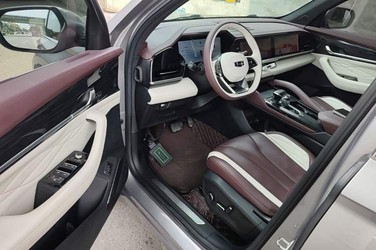 Used Geely Auto Monjaro L 2024 2.0TD High-Power Automatic Two-Wheel Drive Yunqi Version Driver Seat