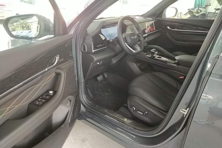 Used Geely Auto Monjaro L 2024 2.0TD DCT EVO Two-Wheel Drive Long-Range Version Driver Seat