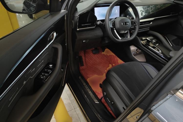 Used Geely Auto Monjaro L 2024 2.0TD High-Power Automatic Two-Wheel Drive Skyline Edition Driver Seat