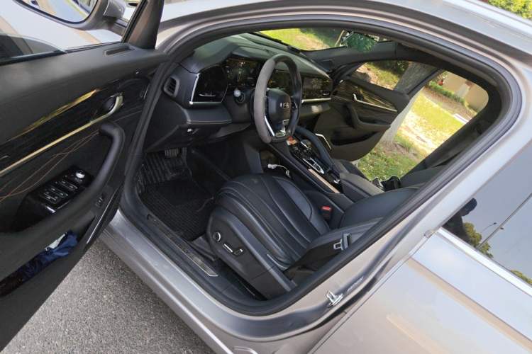 Used Geely Auto Monjaro L 2024 2.0TD DCT EVO Two-Wheel Drive Long-Range Version Driver Seat