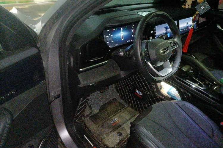 Used Geely Auto Monjaro L 2024 2.0TD High-Power Automatic Two-Wheel Drive Skyline Edition Driver Seat