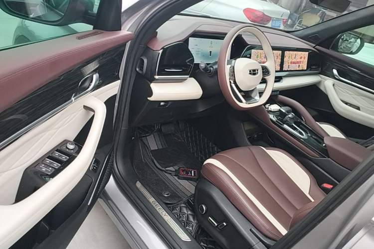 Used Geely Auto Monjaro L 2024 2.0TD High-Power Automatic Two-Wheel Drive Yunqi Version Driver Seat