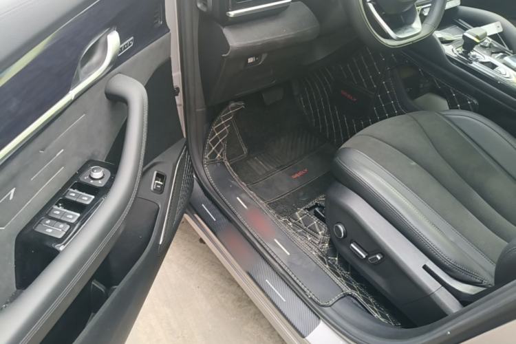 Used Geely Auto Monjaro L 2024 2.0TD High-Power Automatic Two-Wheel Drive Skyline Edition Driver Seat