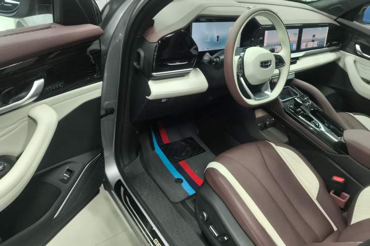 Used Geely Auto Monjaro L 2024 2.0TD High-Power Automatic Two-Wheel Drive Yunqi Version Driver Seat