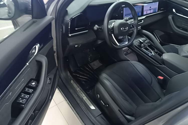 Used Geely Auto Monjaro L 2024 2.0TD High-Power Automatic Two-Wheel Drive Skyline Edition Driver Seat
