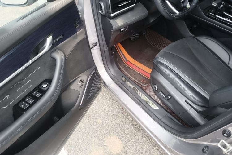 Used Geely Auto Monjaro L 2024 2.0TD High-Power Automatic Two-Wheel Drive Skyline Edition Driver Seat