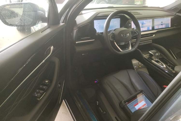 Used Geely Auto Monjaro L 2024 2.0TD DCT EVO Two-Wheel Drive Long-Range Version Driver Seat