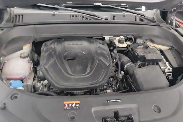 Used Geely Auto Monjaro L 2024 2.0TD High-Power Automatic Two-Wheel Drive Yunqi Version Engine Bay