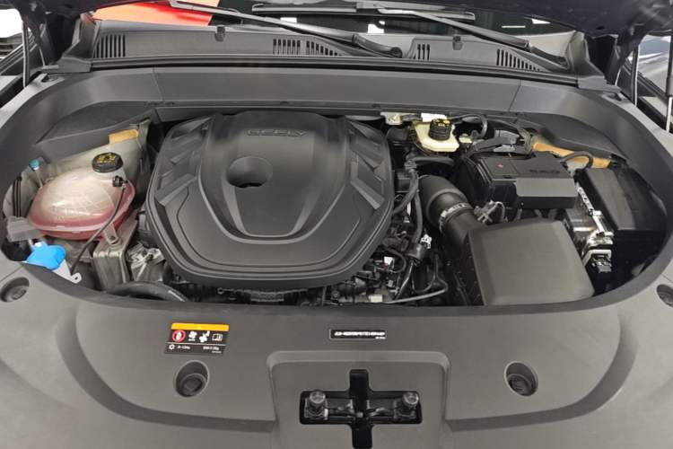 Used Geely Auto Monjaro L 2024 2.0TD High-Power Automatic Two-Wheel Drive Skyline Edition Engine Bay