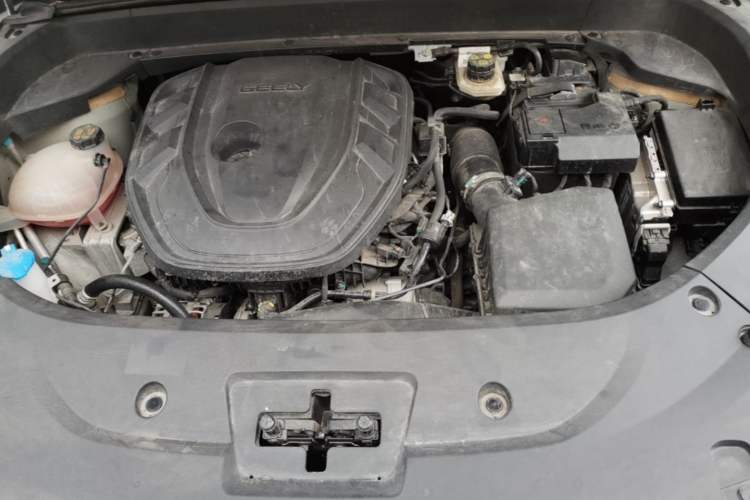 Used Geely Auto Monjaro L 2024 2.0TD High-Power Automatic Two-Wheel Drive Skyline Edition Engine Bay