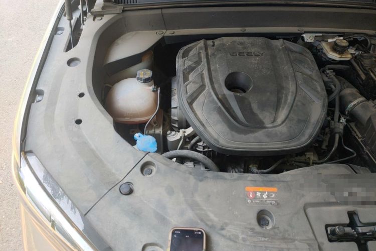 Used Geely Auto Monjaro L 2024 2.0TD High-Power Automatic Two-Wheel Drive Skyline Edition Engine Bay Right